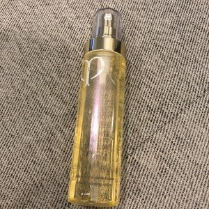 Cle de Peau Beaute hydro softening lotion